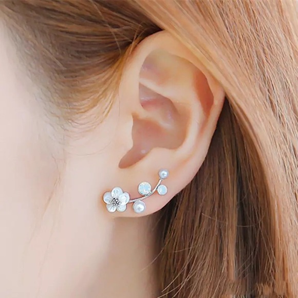 Kendra Scott Jewelry - “Floral Dreams” Japanese Cherry Blossom Minimalist Spring Pearl/Diamond Earrings